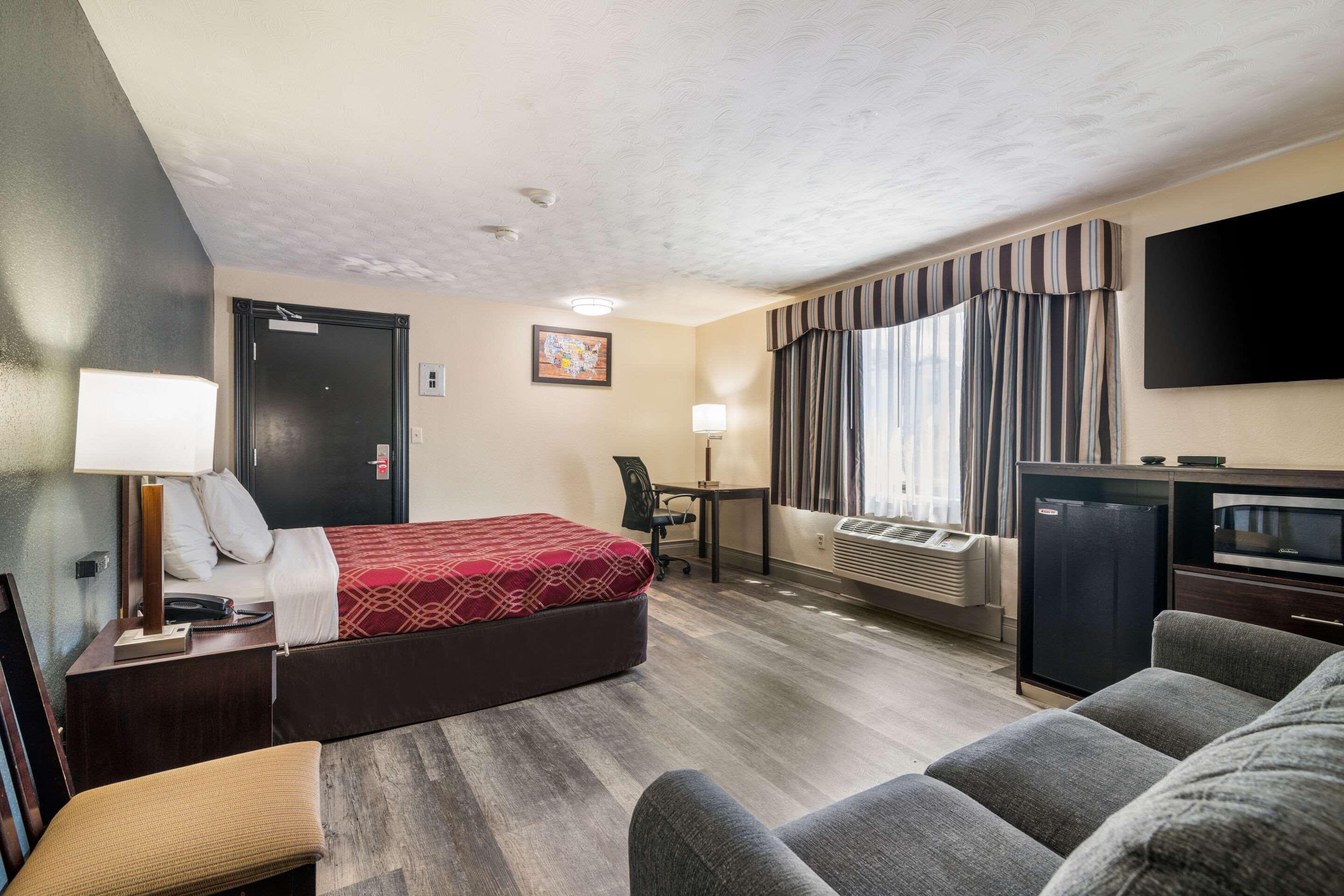 Econo Lodge Boston-Malden Exteriér fotografie