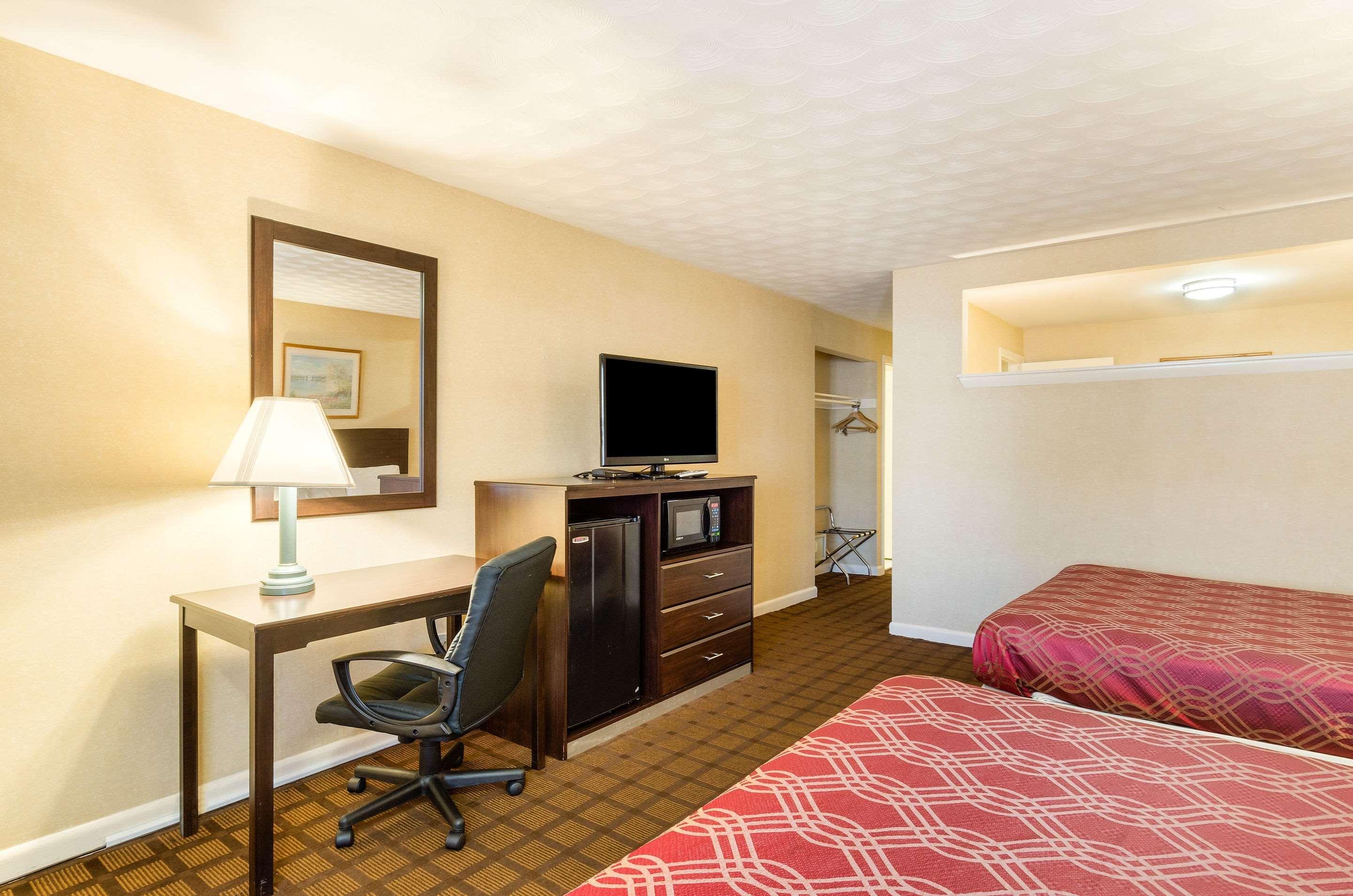 Econo Lodge Boston-Malden Exteriér fotografie