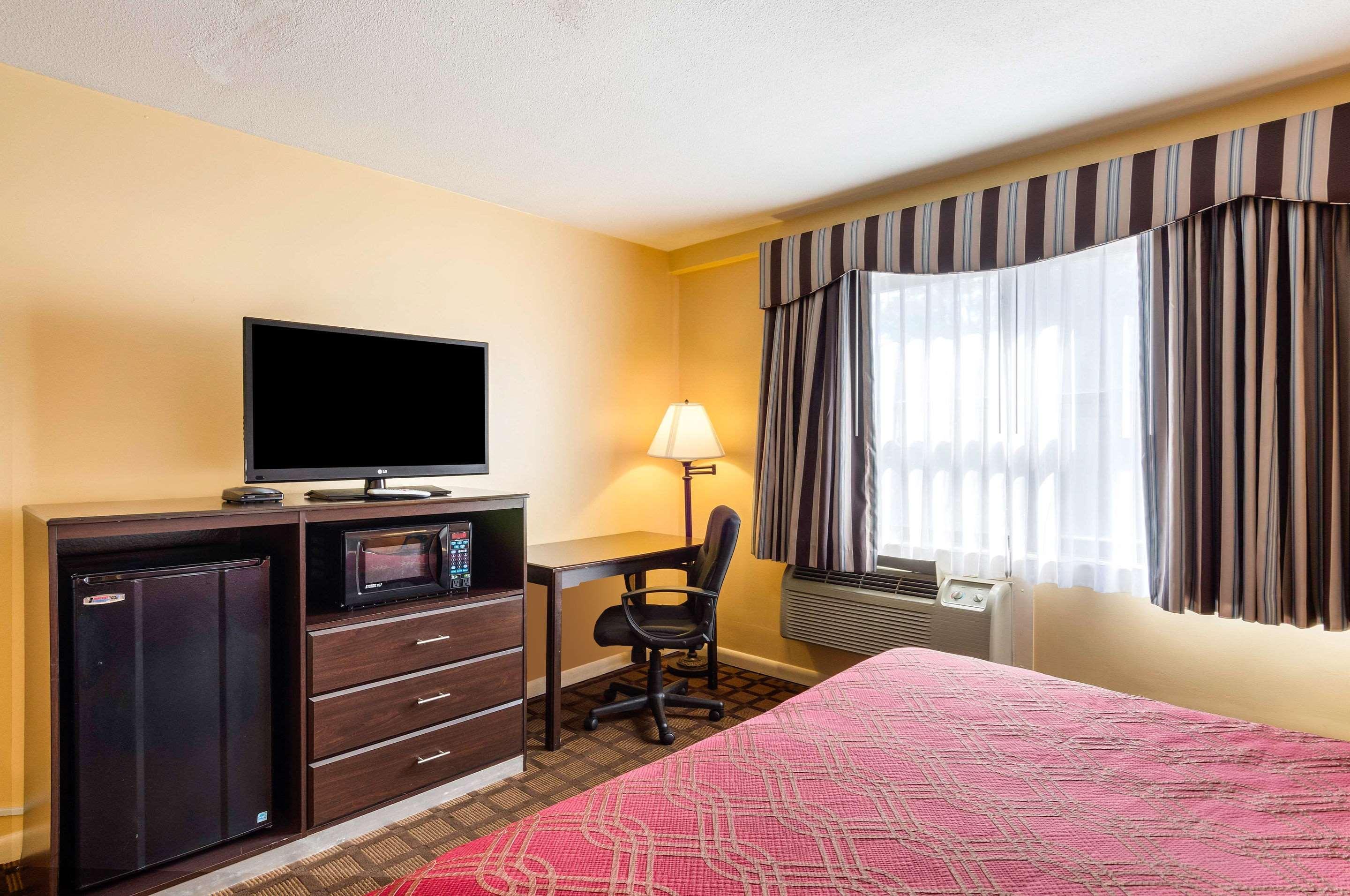 Econo Lodge Boston-Malden Exteriér fotografie