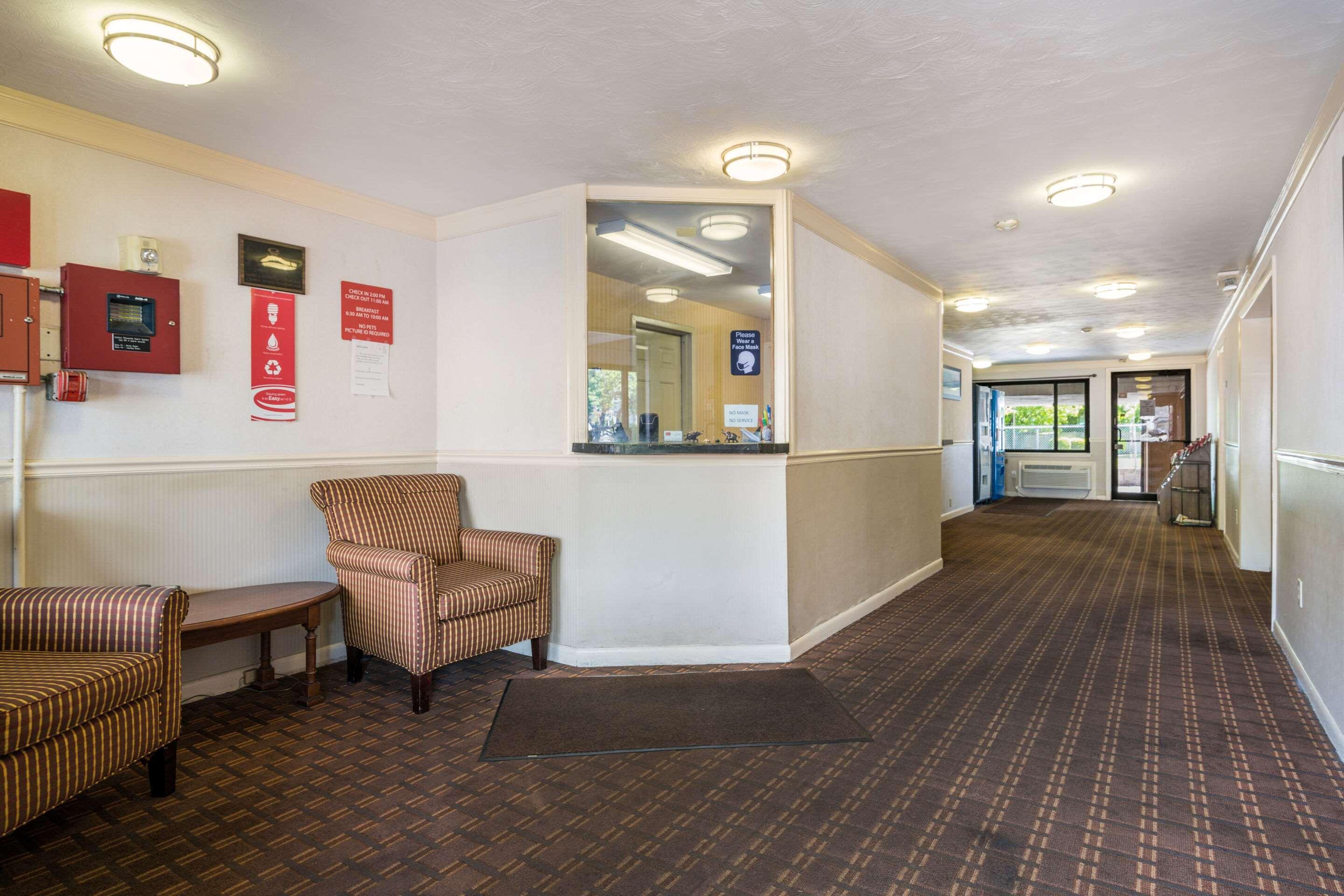 Econo Lodge Boston-Malden Exteriér fotografie