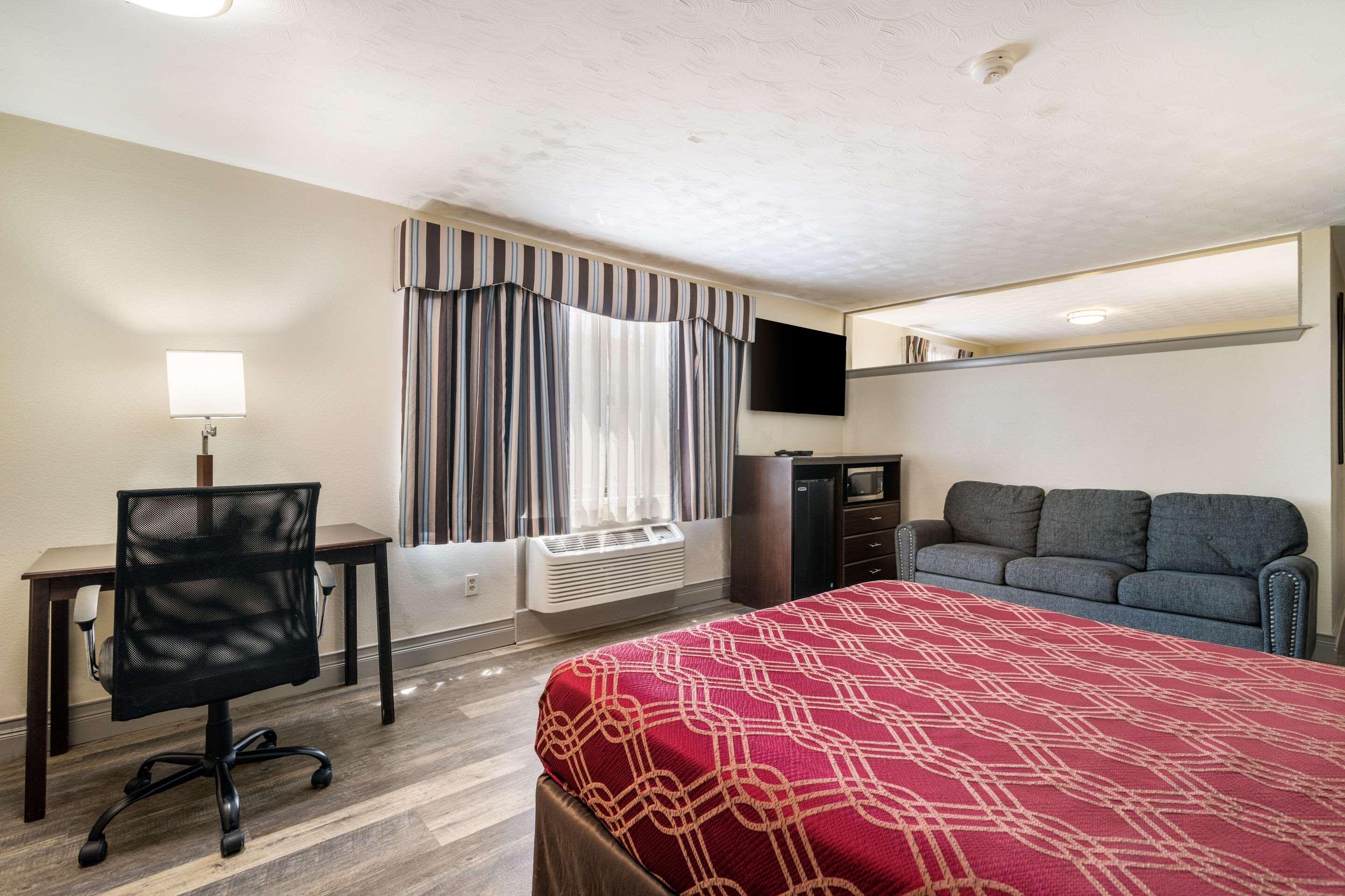 Econo Lodge Boston-Malden Exteriér fotografie